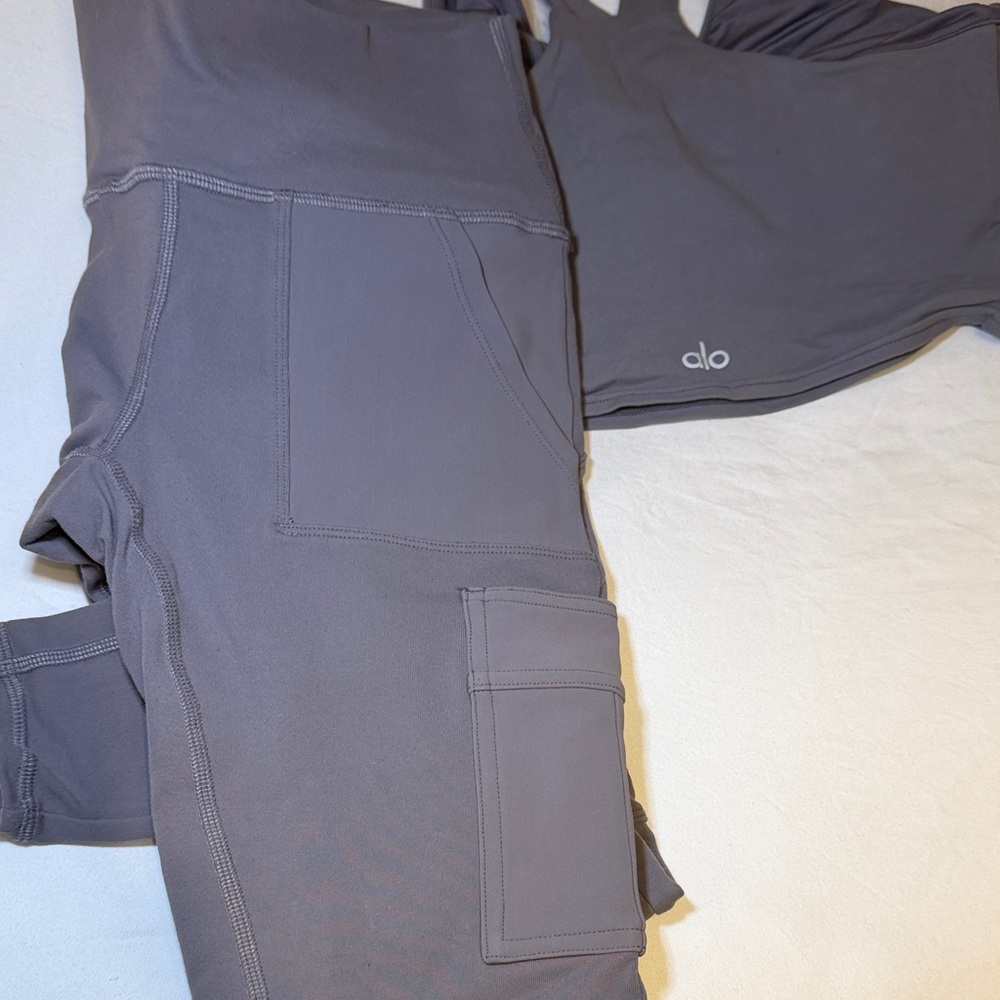 ALO Yoga Gray Leggings and Top Set - Picture 8 of 8